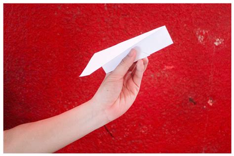 How to Make a Nakamura Lock Paper Airplane | Paper airplanes, Paper, Lock