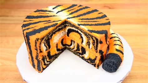 How to Make a Tiger Cake | Book Recipes