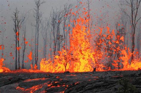 HOW DO VOLCANIC ERUPTIONS AFFECT SOCIETY?