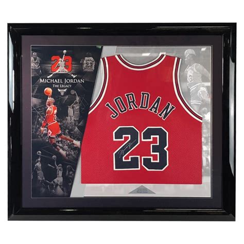 Michael Jordan Signed Chicago Bulls Jersey - Elite Exclusives