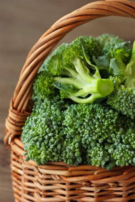 Broccoli Nutrition Facts - Healthier Steps