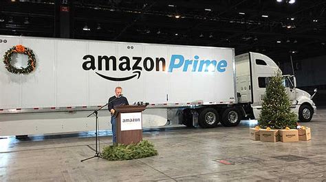 Amazon Has A New Fleet Of Branded Trucks - Page 1 | TruckingTruth Forum