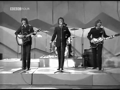 The Hollies - Medley in Concert [1969] - YouTube