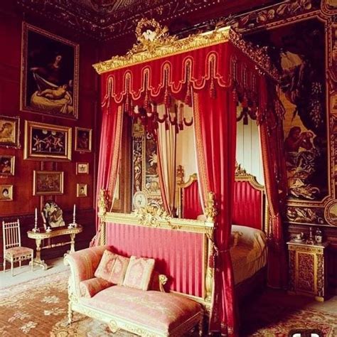 Pin by Maria Carolina.. on Castle Bedrooms | Royal bedroom, King sized bedroom, Master bedroom ...