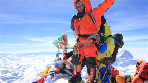 Meet The First Woman To Climb Mount Everest Twice In 5 Days (photos ...