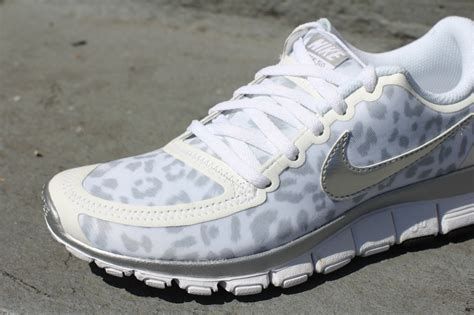 Nike WMNS Free 5.0 V4 - Leopard - White/Metallic SIlver | Sole Collector