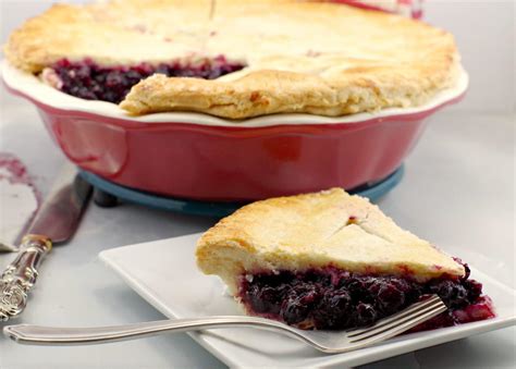 Saskatoon Berry Pie | Filling and Sauce - Food Meanderings