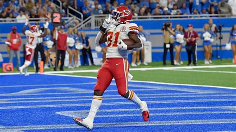 Watch the highlights from Chiefs’ 34-30 win over the Lions | Kansas ...