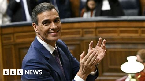 Spain's Pedro Sánchez wins new term as PM after amnesty deal - BBC News