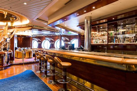 Schooner Bar on Royal Caribbean Explorer of the Seas Cruise Ship ...