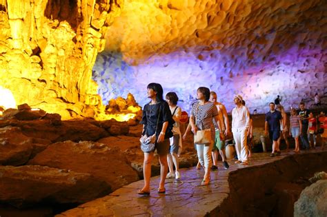 Thien Cung Cave in Halong Bay - Attractively Shaped Heaven Cave