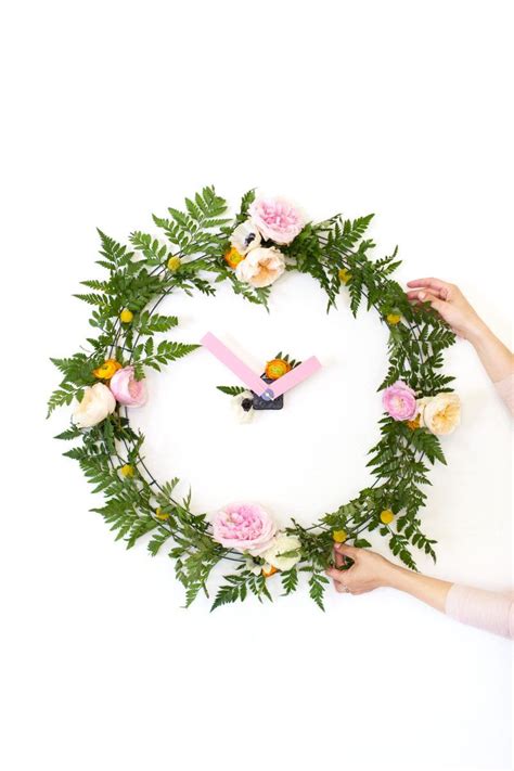 DIY Floral Wall Clock | Floral wall clocks, Diy flowers, Diy stamp