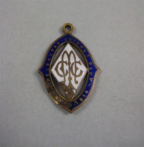 Melbourne Cricket Club membership medallion, season 1913/14 ...