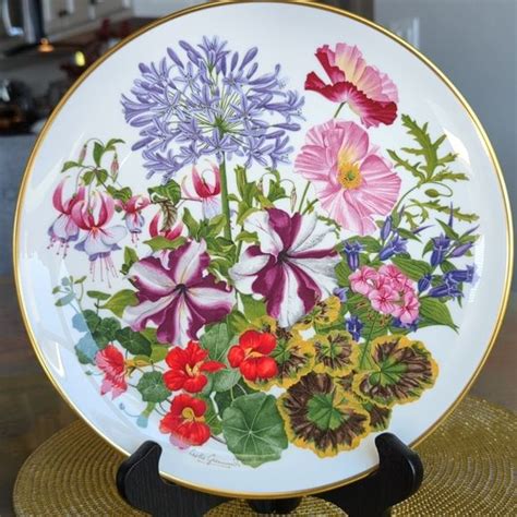 FRANKLIN PORCELAIN FLOWERS OF THE YEAR PLATE COLLECTION THE FLOWERS OF AUGUST in 2022 ...