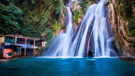 15 Best Waterfalls In Uttarakhand