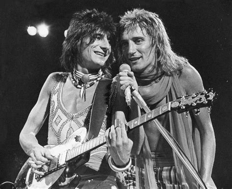 Ronnie Wood and Rod Stewart, The Faces. | Rod stewart, Ron woods ...