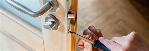 Adelaide Handyman Tips- 4 Jobs a Local Handyman Can Help You