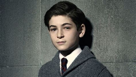 Gotham Season 2: Bruce Wayne Will Start Developing His Dual Personality ...