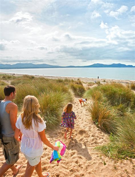 Brilliant Welsh beach activities | Visit Wales