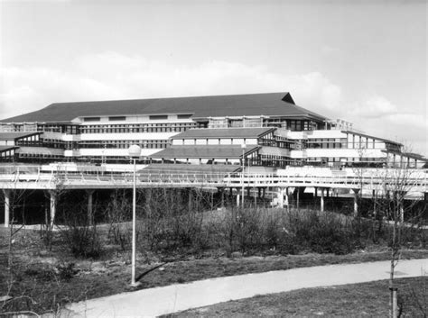 British Nuclear Fuels headquarters, Hinton House, Risley, Warrington | RIBA pix