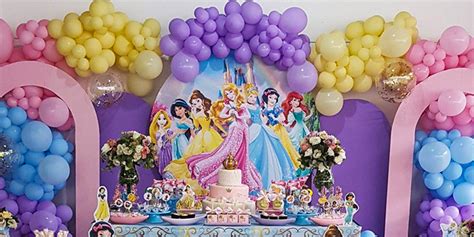 Lovely Princess Themed Birthday Party Decor | Balloon Decoration in ...