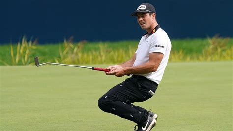 PGA Tour news: Viktor Hovland in pole position for Sunday Showdown in ...