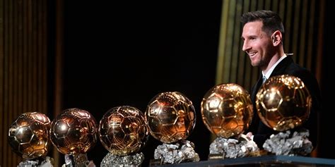 Footballer Lionel Messi wins record 6th Ballon d'Or | Curious Times