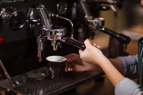 Close Up Of Barista Using Coffee Machine Drink Using Cleaning Photo ...