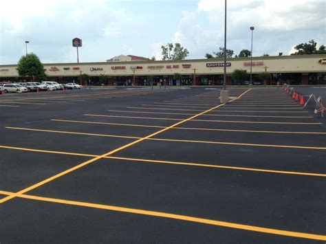 Quantum Industries Yellow Parking Lot Marking Paint, Powder, Packaging ...