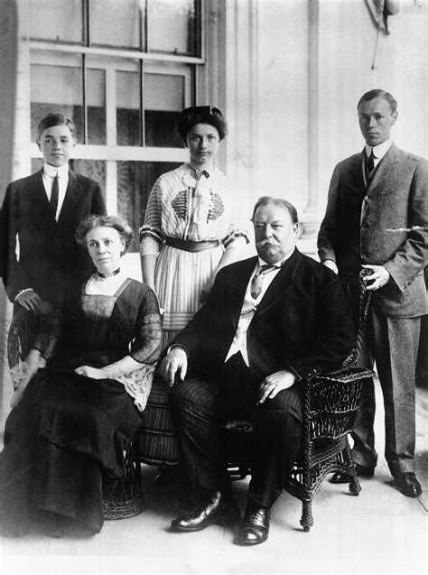 president-taft-in-the-oval-office - William H. Taft Pictures - William Howard Taft - HISTORY.com