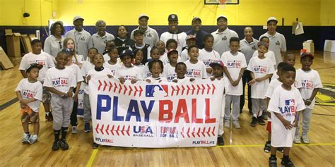 MLB hosts Play Ball event in Flint