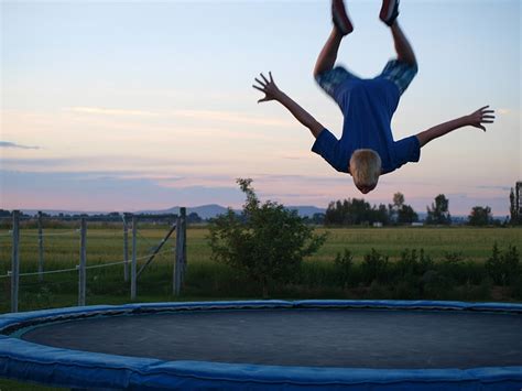 Trampoline Trick Jumping · Free photo on Pixabay