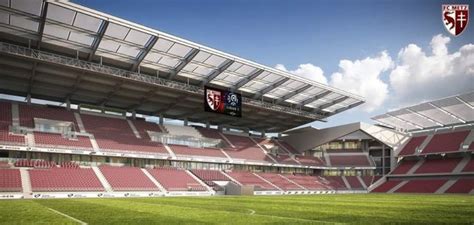 Nouvelle tribune et nouvelles installations au stade du FC Metz (2019)