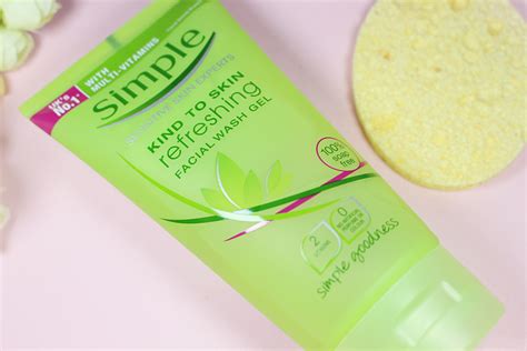 Refreshing Face Wash for Sensitive Skin by Simple Skincare | Review ...