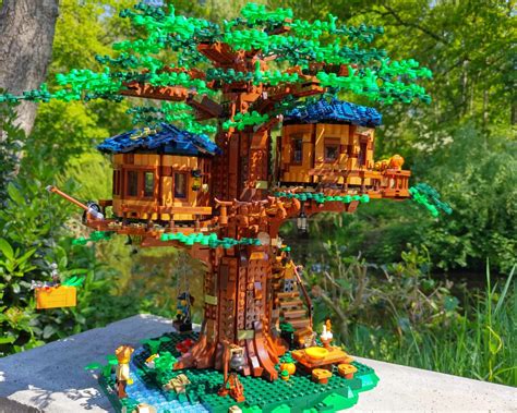 LEGO Set 21318-1-s1 Tree House (Summer Version) (2019 LEGO Ideas and ...