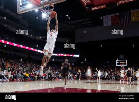 Southern California guard Boogie Ellis (5) scores on a breakaway dunk ...