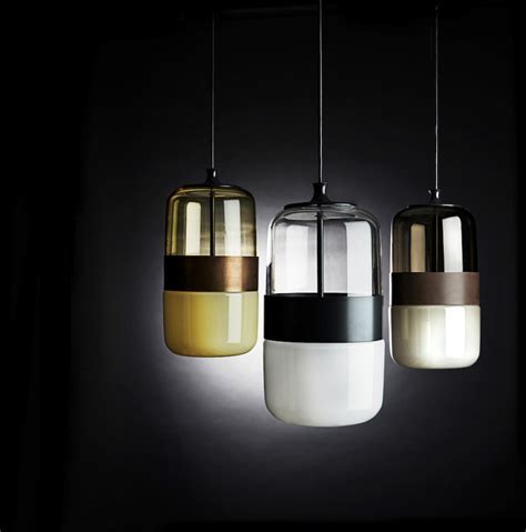 A timeless yet futuristic lamp | Yanko Design
