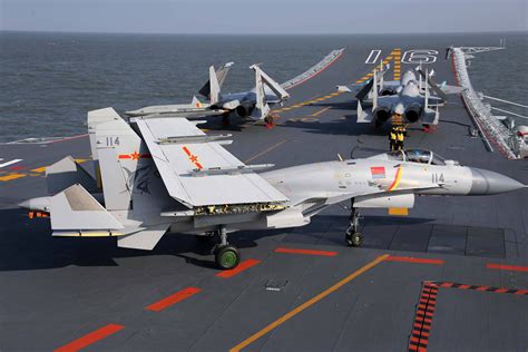 J-15 fighters on Chinese aircraft carrier Liaoning [5184 × 3456] : r/MilitaryPorn