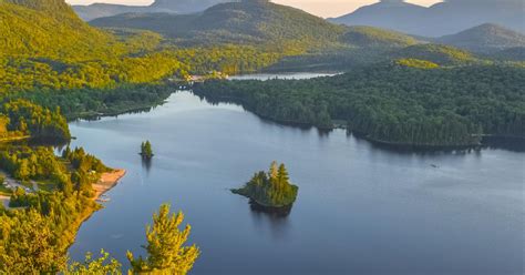 Laurentides vacation packages | KAYAK