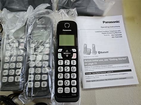 Panasonic KX-TG833SK Bluetooth Link2Cell Cordless Phone with Voice ...