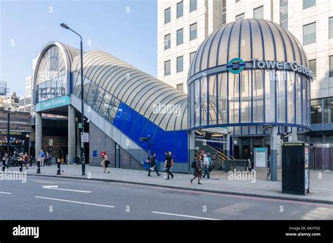 London dlr station hi-res stock photography and images - Alamy