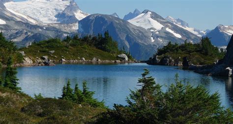 Hiking Tours BC in the Wilds with Yoho Guided Wilderness Adventures