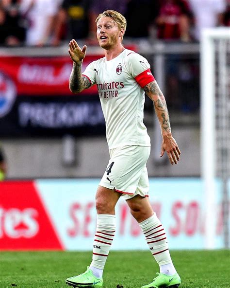 Photos: Kjaer wears captain's armband for Milan in clash against Real ...