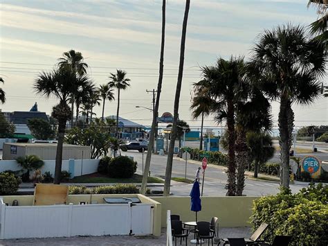 Days Inn by Wyndham Cocoa Beach Port Canaveral (C̶$̶1̶5̶2̶) C$121 - UPDATED 2022 Prices, Reviews ...