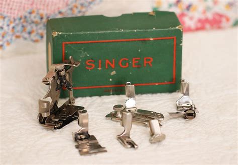 What accessories originally came with my Featherweight? – The Singer Featherweight Shop