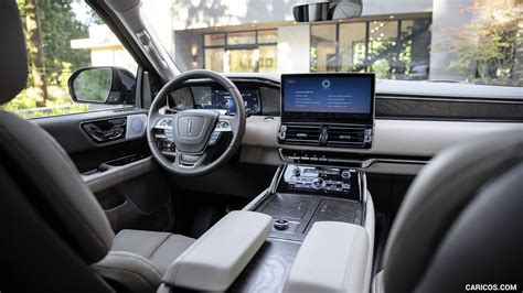 Lincoln Navigator | 2022MY Reserve (Color: Flight Blue) | Interior