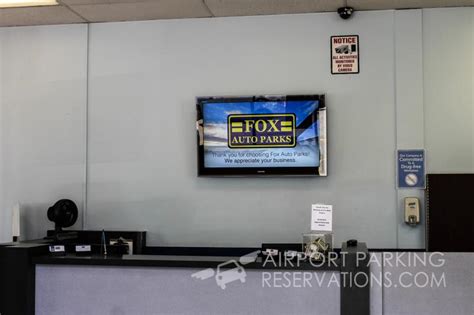 Fox Auto Parks | LAX Parking Reservations & Reviews