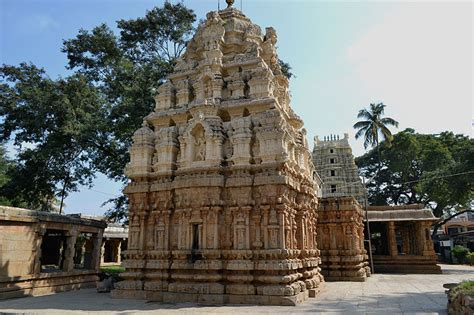 Hindu Temples of India: Someshwara Temple, Kolar, Karnataka