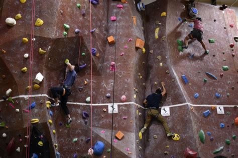 Climbing Wall - University Recreation | The University of Texas at Dallas