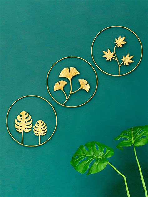 1pc Tropical Leaf Decor Random Wall Hanging | Gold metal wall art, Wall ...